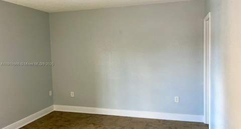 575 W 69th St 208, Hialeah FL - photo 6 of 10