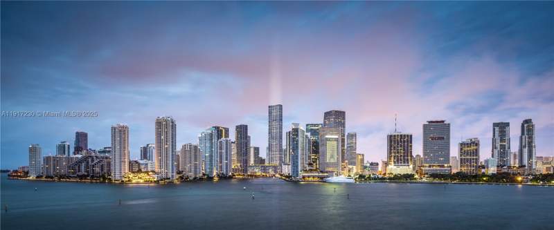5 bedroom Condominium at 99 SE 5th St Uph7201, Baccarat Residences, Miami — photo 2