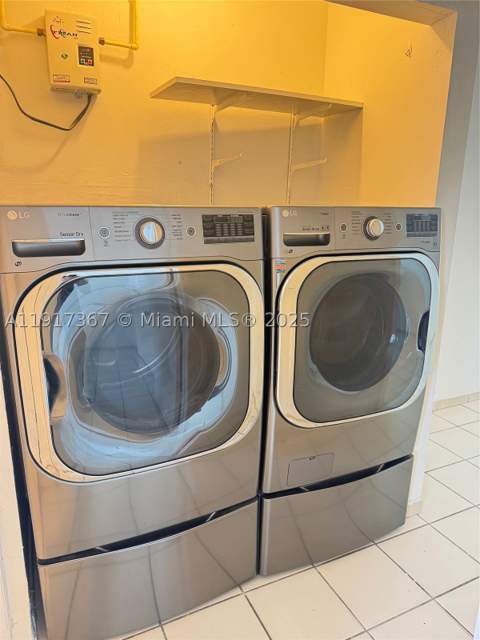 8419 SW 209th St, Cutler Bay FL - photo 10 of 30