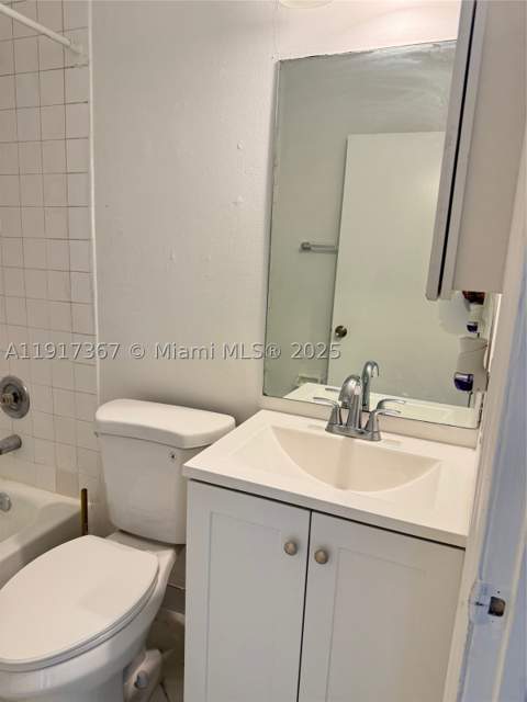 8419 SW 209th St, Cutler Bay FL - photo 17 of 30