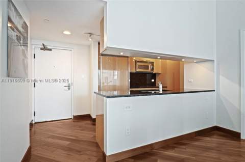 6801 Collins Ave Ph06, Miami Beach FL - photo 14 of 50