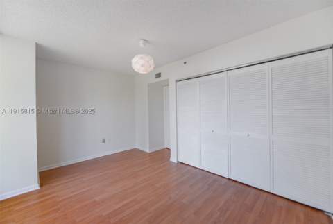 5900 Collins Ave 506, Miami Beach FL - photo 16 of 35