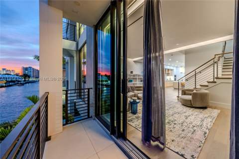 4098 NE 167 St 9, North Miami Beach FL - photo 18 of 54