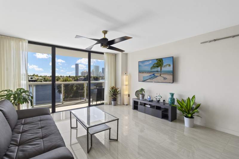 2 bedroom Condominium at 20515 E Country Club Drive 345, Waterview Condo, Aventura — photo 5