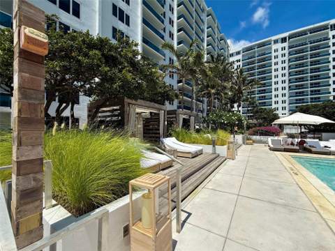 2301 Collins Avenue 323, Miami Beach FL - photo 12 of 32
