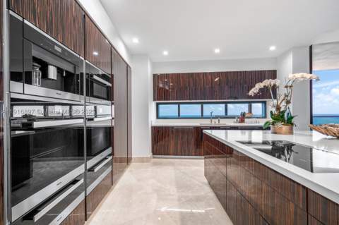 18555 Collins Ave 5105, Sunny Isles Beach FL - photo 12 of 58