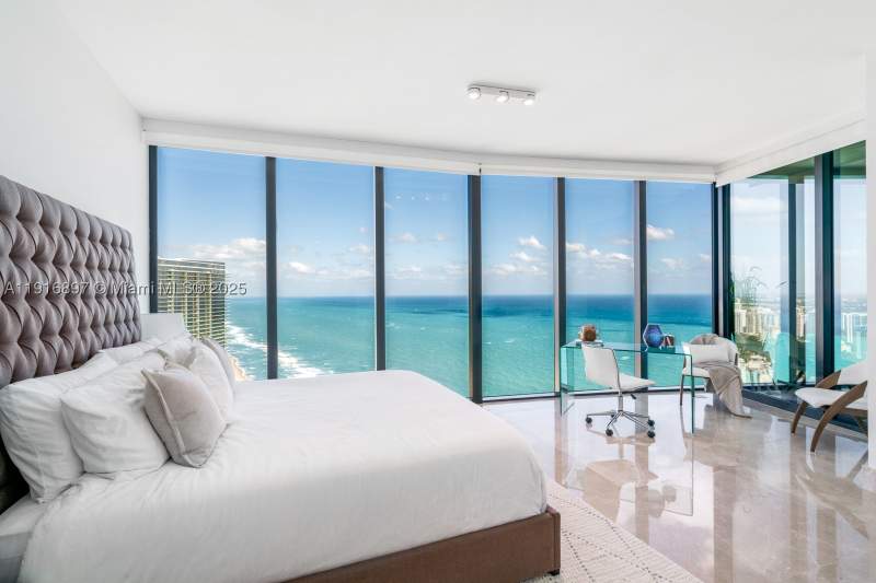 4 bedroom Condominium at 18555 Collins Ave 5105, 18555 Collins Avenue Cond, Sunny Isles Beach — photo 2