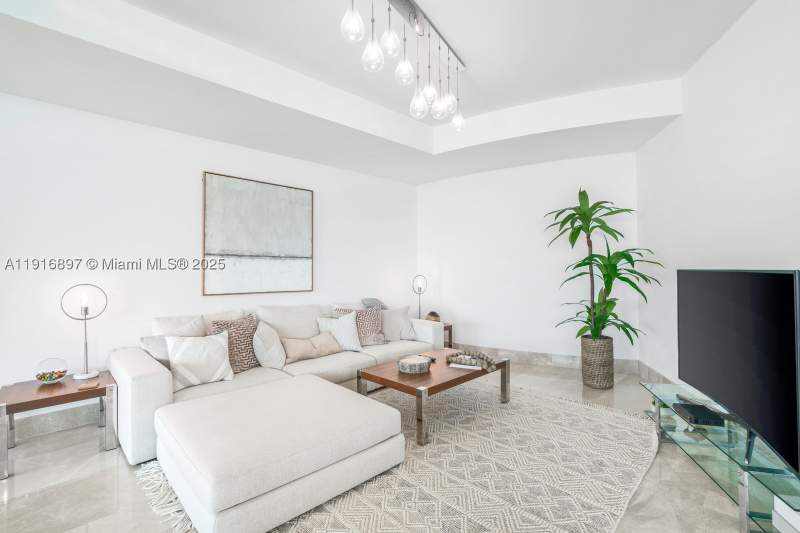 4 bedroom Condominium at 18555 Collins Ave 5105, 18555 Collins Avenue Cond, Sunny Isles Beach — photo 5