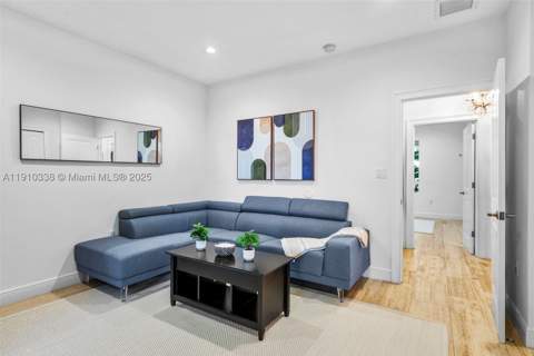 6300 Allison Rd, Miami Beach FL - photo 22 of 32