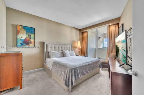 300 S Pointe Dr 906, Miami Beach FL - photo 13 of 54