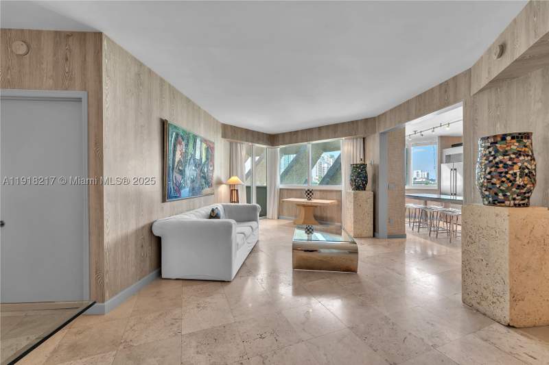 1 bedroom Condominium at 300 S Pointe Dr 906, Portofino Tower Condo, Miami Beach — photo 3