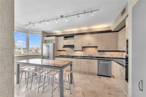 300 S Pointe Dr 906, Miami Beach FL - photo 7 of 54