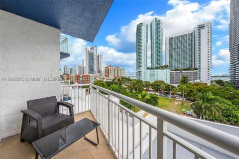 275 NE 18th St 708, Miami FL - photo 14 of 34