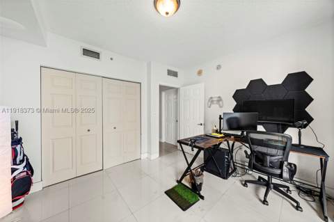 275 NE 18th St 708, Miami FL - photo 16 of 34