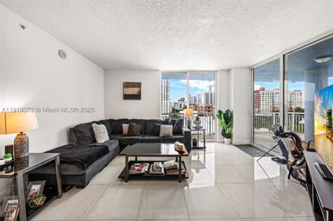275 NE 18th St 708, Miami FL - photo 24 of 34