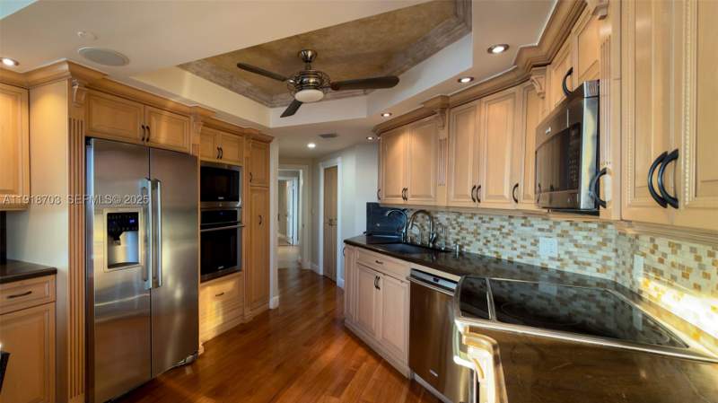 3 bedroom Condominium at 2000 Island Blvd 3004, 2000 Isl Blvd Williams Is, Aventura — photo 5