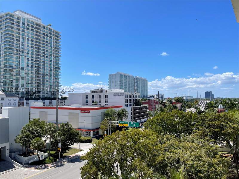 2 bedroom Condominium at 16909 N Bay Rd 716, Plaza Of Americas Condo P, Sunny Isles Beach — photo 2