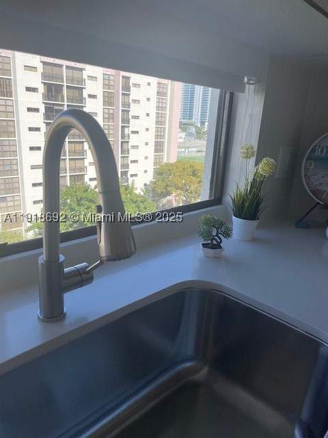 16909 N Bay Rd 805, Sunny Isles Beach FL - photo 16 of 37