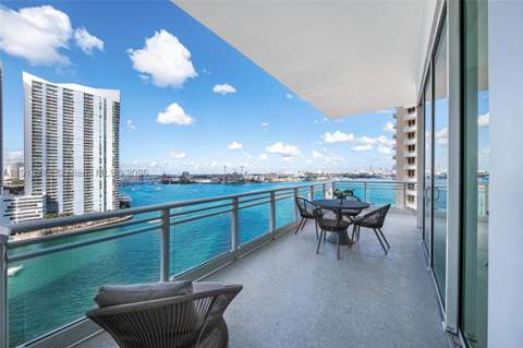 900 Brickell Key Blvd 1403, Miami FL - photo 19 of 33