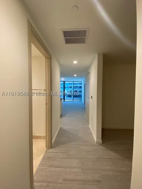 1000 Brickell Plz 3207, Miami FL - photo 12 of 23