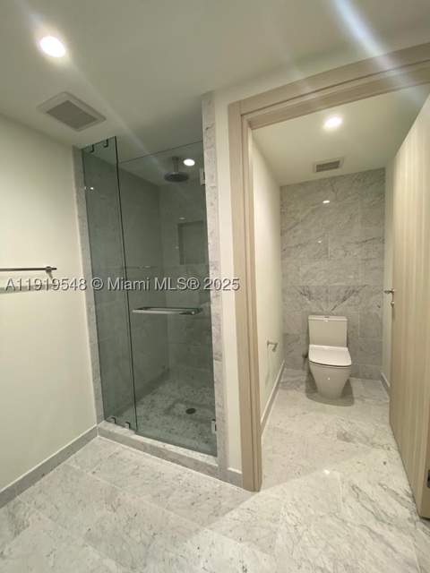 1000 Brickell Plz 3207, Miami FL - photo 16 of 23