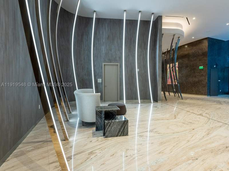 1 bedroom Condominium at 1000 Brickell Plz 3207, Brickell Flatiron Condo, Miami — photo 5