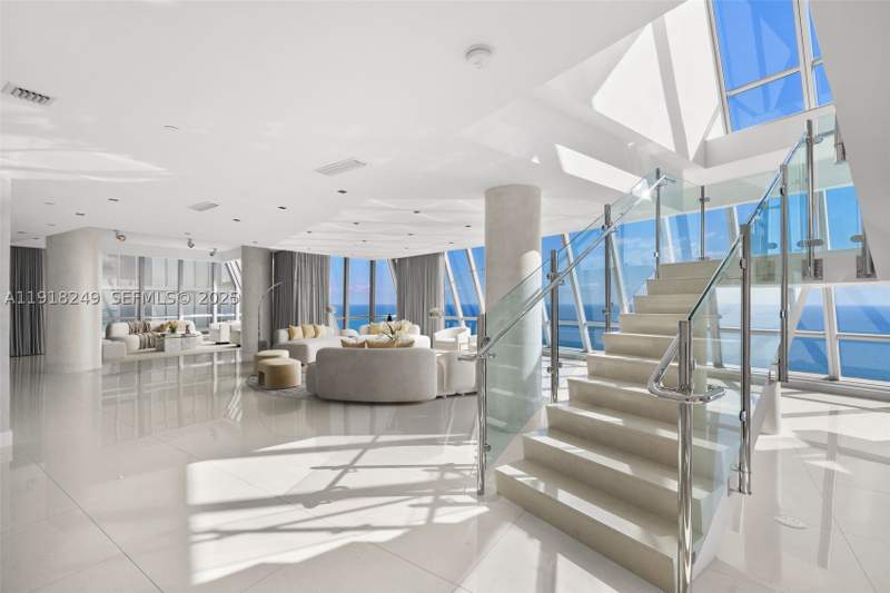 6 bedroom Condominium at 17121 Collins Ave 4806, Jade Ocean Condo, Sunny Isles Beach — photo 3