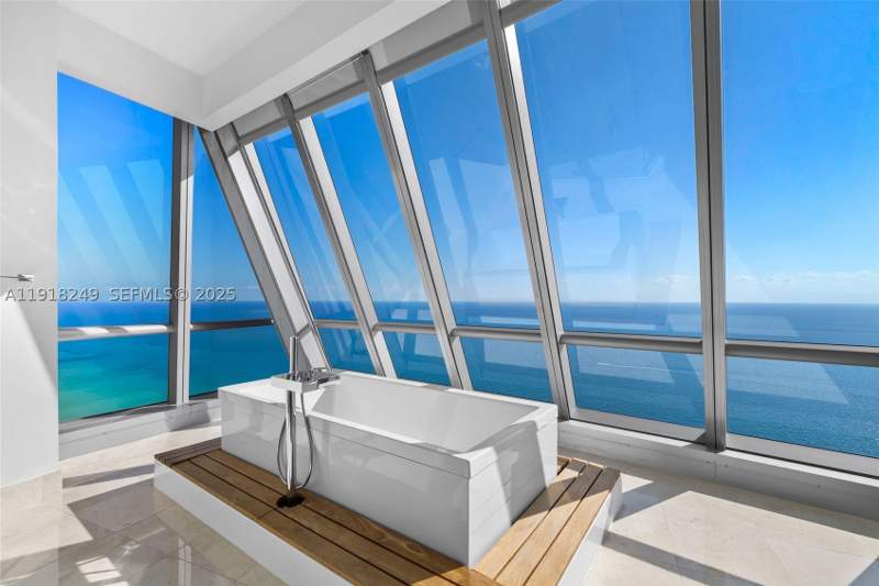 6 bedroom Condominium at 17121 Collins Ave 4806, Jade Ocean Condo, Sunny Isles Beach — photo 5