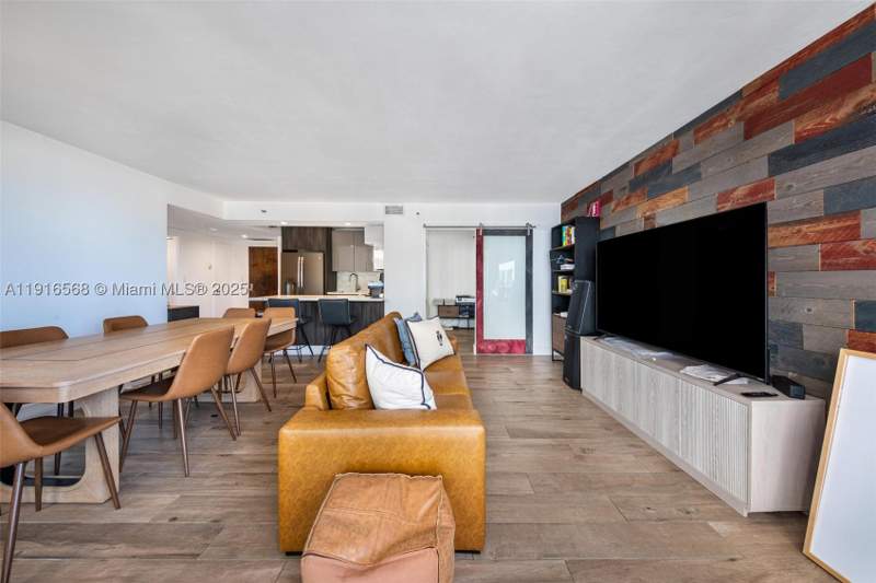 1 bedroom Condominium at 1541 Brickell Ave C406, The Palace Condo, Miami — photo 5
