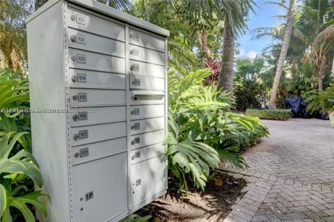 1127 Euclid Ave 206, Miami Beach FL - photo 17 of 20