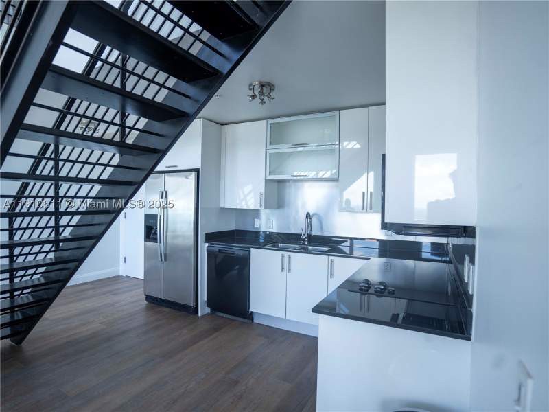 2 bedroom Condominium at 60 SW 13th St 4805, Infinity At Brickell Cond, Miami — photo 2