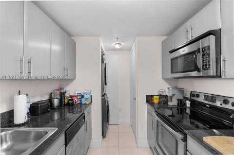 1871 NW S River Dr 1402, Miami FL - photo 10 of 42