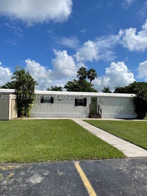 3 bedroom MobileHome at 35250 SW 177th Ct #220, Gateway Estates Park Cond, Homestead — photo 2