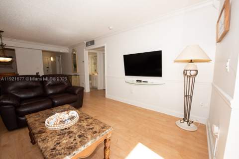 201 178th Dr 323, Sunny Isles Beach FL - photo 15 of 72