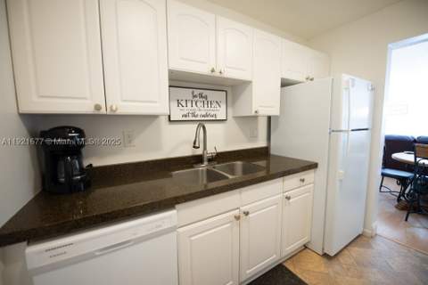 201 178th Dr 323, Sunny Isles Beach FL - photo 21 of 72