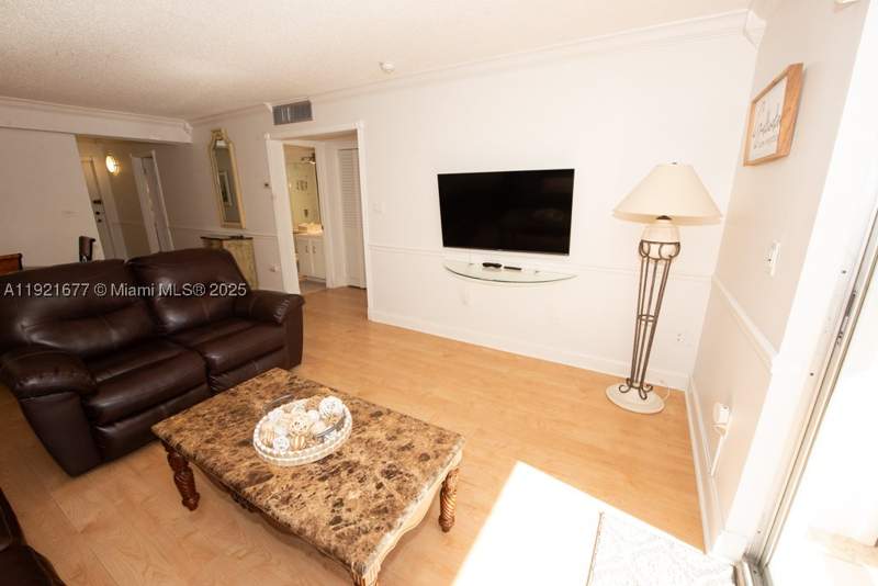 1 bedroom Condominium at 201 178th Dr 323, Le Cartier Condo, Sunny Isles Beach — photo 4