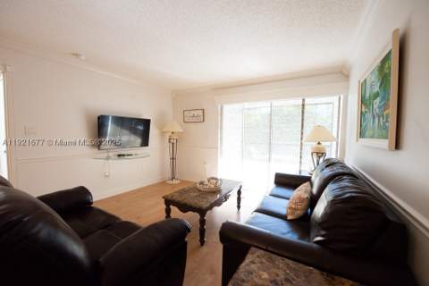 201 178th Dr 323, Sunny Isles Beach FL - photo 6 of 72
