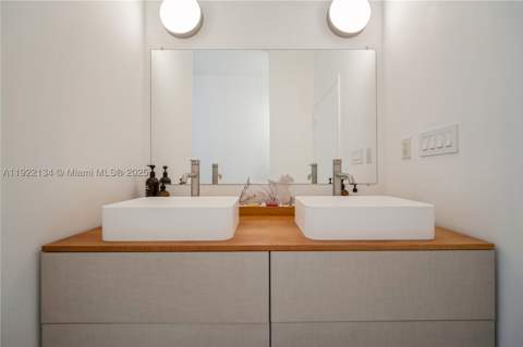 2001 Meridian Ave 512, Miami Beach FL - photo 16 of 32