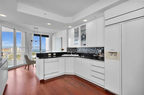 21050 Point Pl 2001, Aventura FL - photo 14 of 50