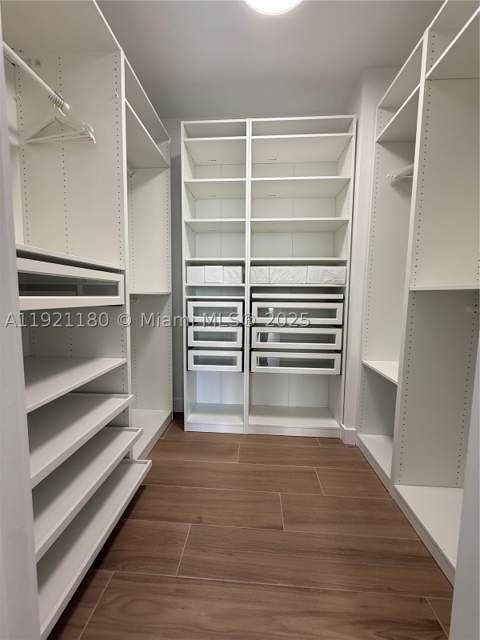 20191 E Country Club Dr 504, Aventura FL - photo 14 of 56