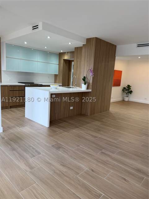 20191 E Country Club Dr 504, Aventura FL - photo 17 of 56