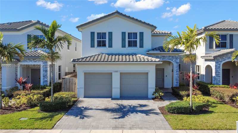 5 bedroom SingleFamilyResidence at 1382 SE 26th Rd, Keys Gate Residential, Homestead — photo 1
