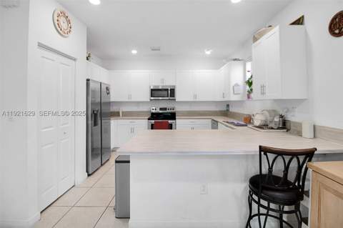 1382 SE 26th Rd, Homestead FL - photo 6 of 35