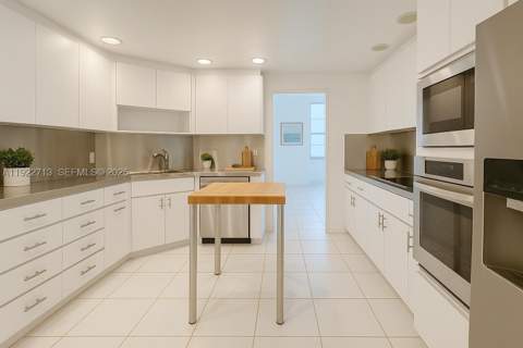 5255 Collins Ave 5D, Miami Beach FL - photo 6 of 18