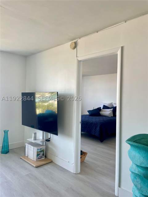 6900 Bay Dr 7A, Miami Beach FL - photo 11 of 35