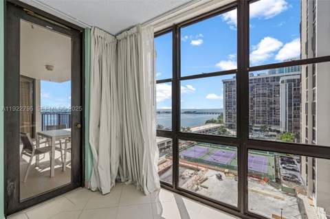 1865 Brickell Ave A1013, Miami FL - photo 23 of 36