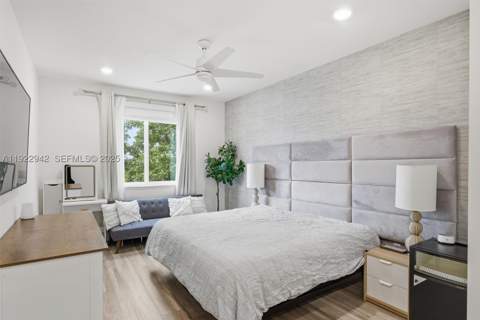 6420 NW 102nd Path 110, Doral FL - photo 6 of 47