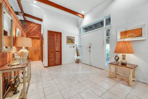17123 SW 78th Pl, Palmetto Bay FL - photo 6 of 16
