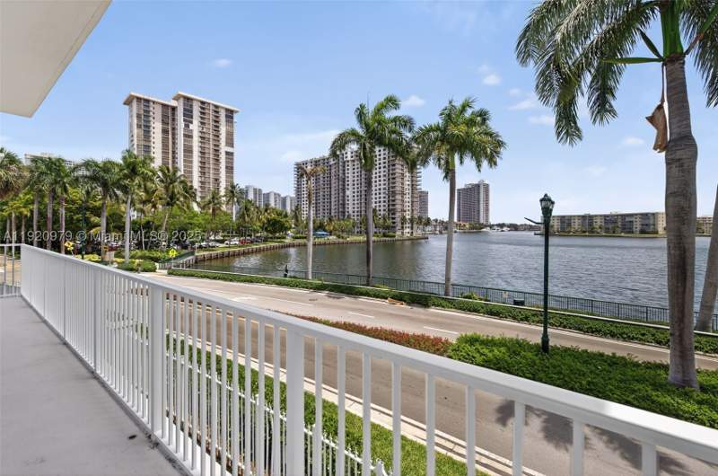 2 bedroom Condominium at 2851 NE 183rd St 216E, Admirals Port Condo West, Aventura — photo 3