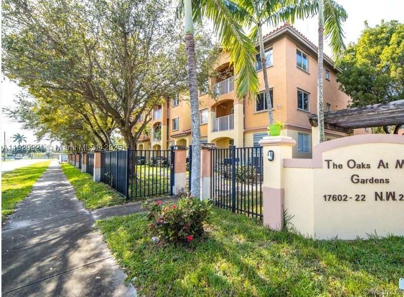 2 bedroom Condominium at 17622 NW 25th Ave 101, The Oaks At Miami Gardens, Miami Gardens — photo 1